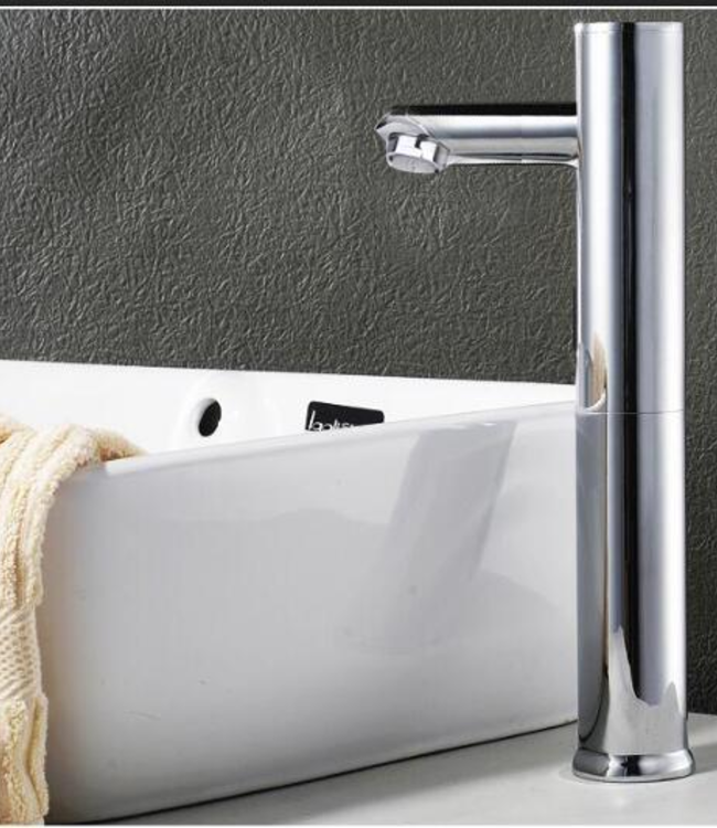 Rene Houtman Chromen Kraan Met Sensor