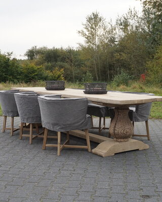 Rene Houtman Eetkamertafel Juliet Oud Eikenhout Bolpoot