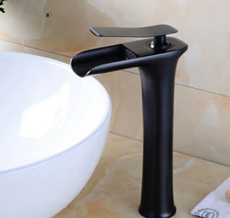 Rene Houtman Zwarte Watervalkraan - H27,5 cm