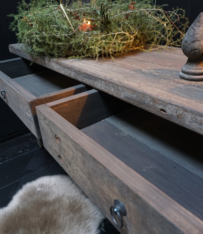 Rene Houtman Sidetable Schuine Poten L160 cm Oud Hout