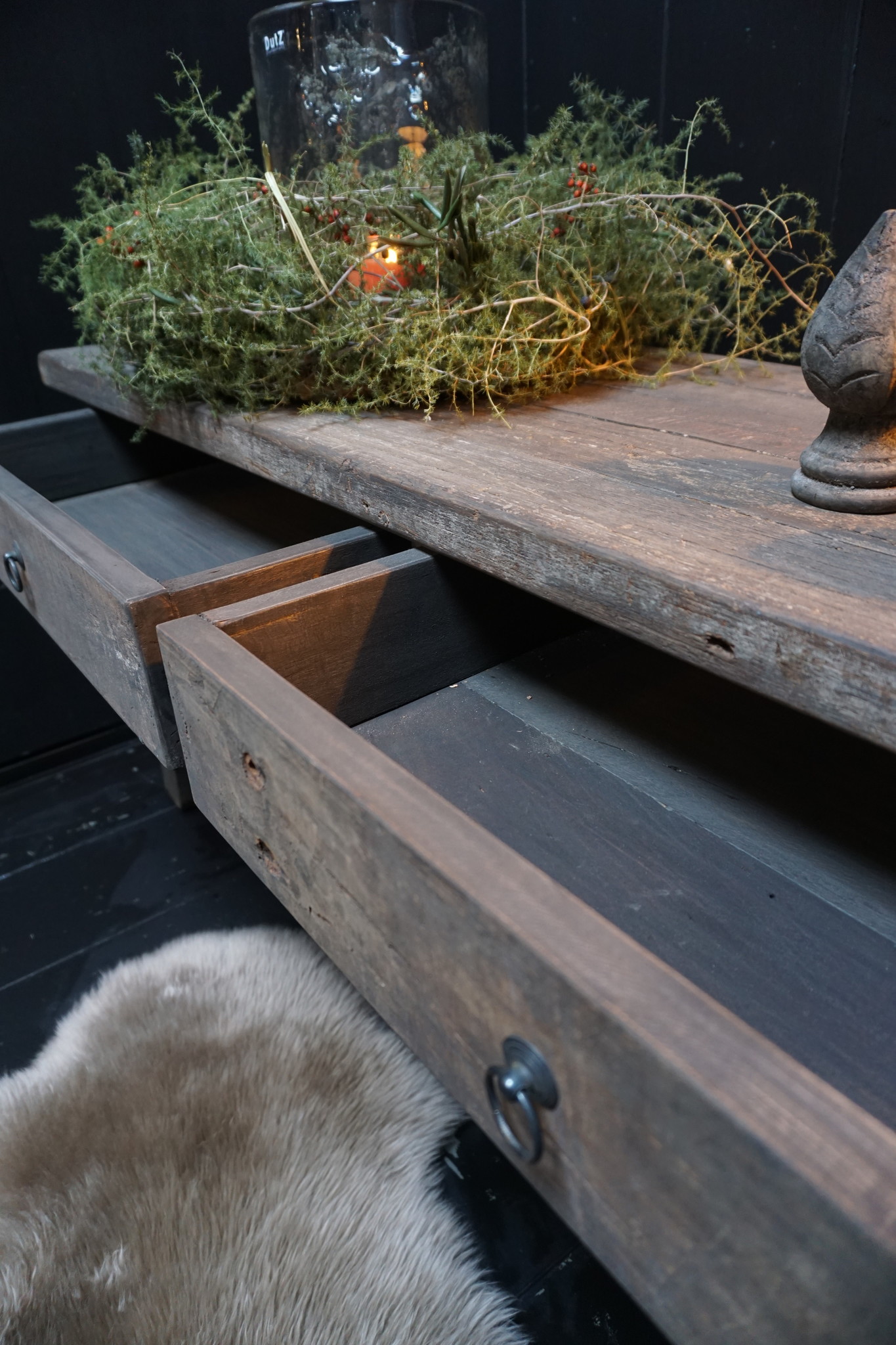 Rene Houtman Sidetable Schuine Poten L160 cm Oud Hout