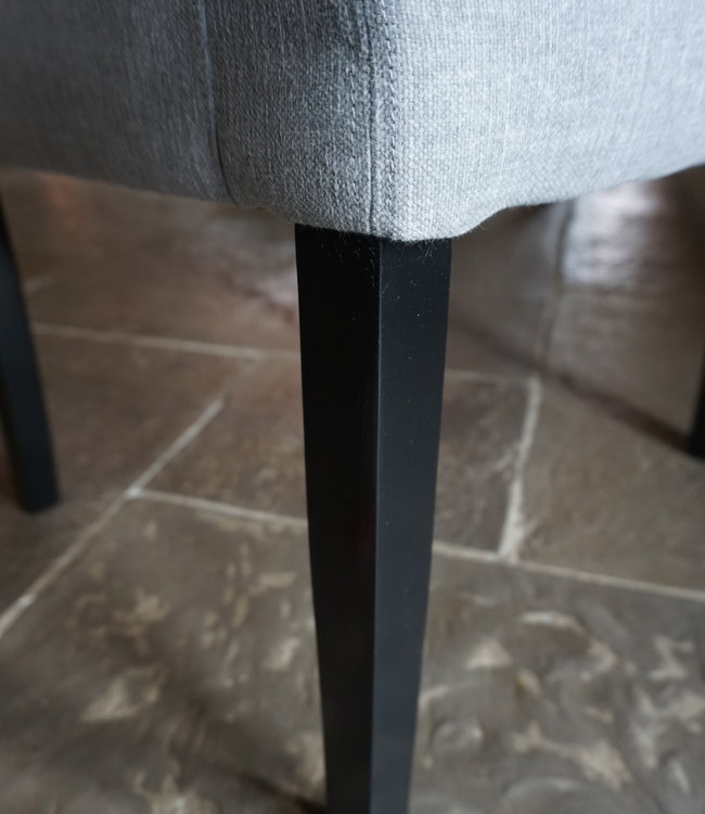 Rene Houtman Eetkamerstoel Jeff Met Arm En Capiton