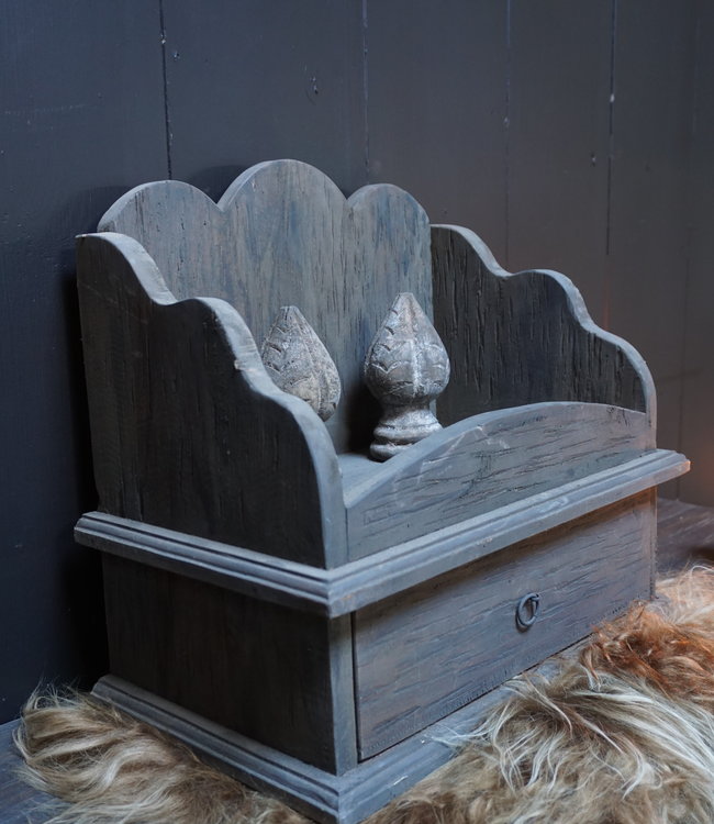 Rene Houtman Gruttersbak Hout Met Kartelrand En Lade 42 cm