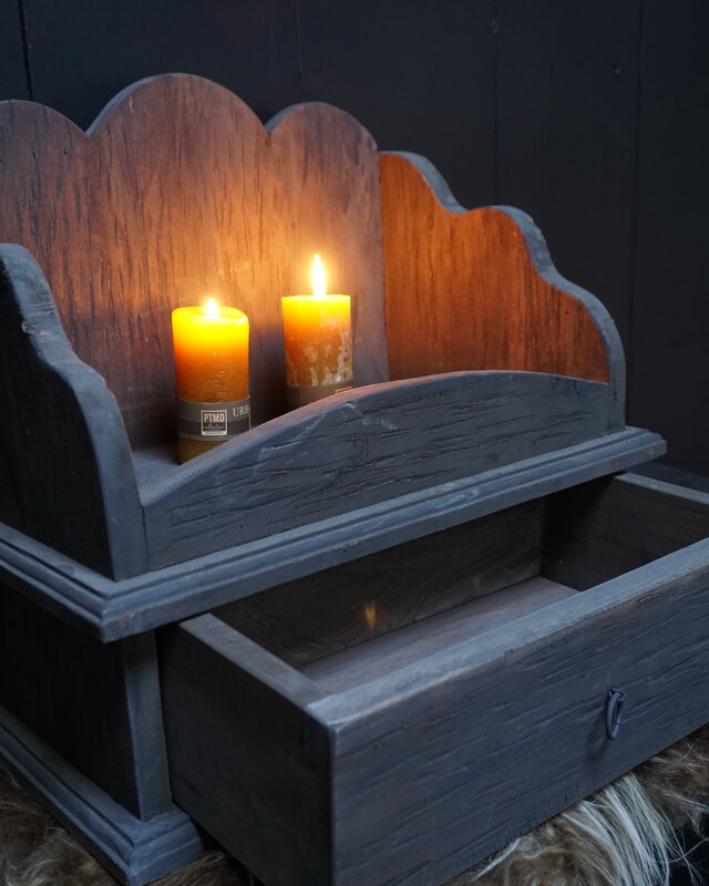 Rene Houtman Gruttersbak Hout Met Kartelrand En Lade 42 cm
