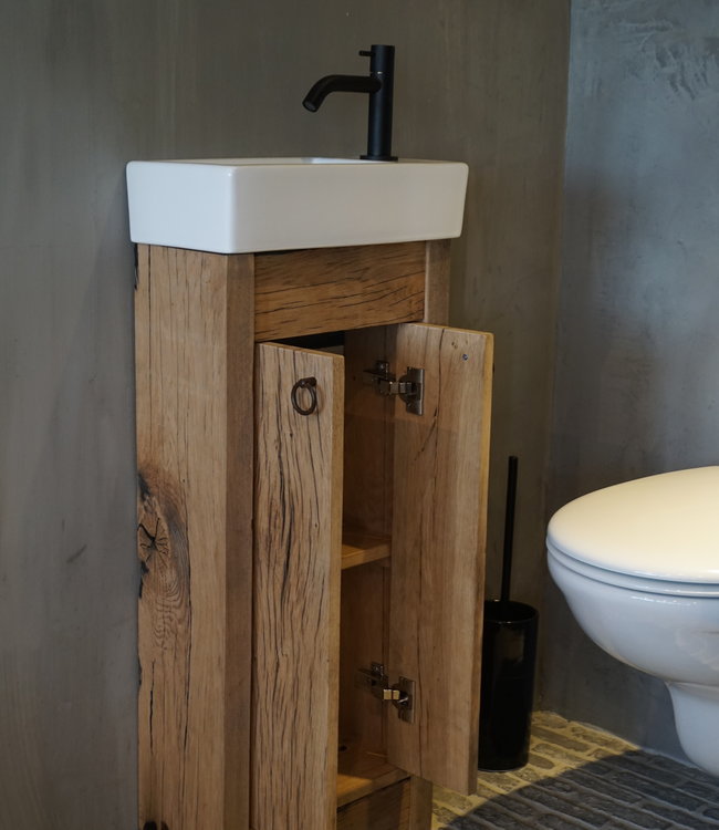 Rene Houtman Oud eikenhouten geschaafd toiletmeubel + fontein keramiek wit