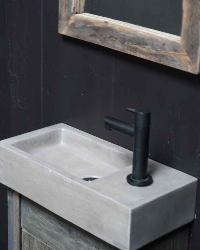 Rene Houtman Toiletmeubel Zwevend Oud Eikenhout + Beton Dark Grey