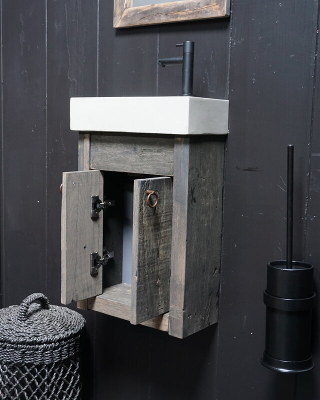 Rene Houtman Toiletmeubel Zwevend Oud Eikenhout + Beton Light Grey