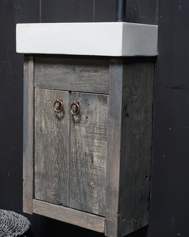 Rene Houtman Toiletmeubel Zwevend Oud Eikenhout + Beton Light Grey