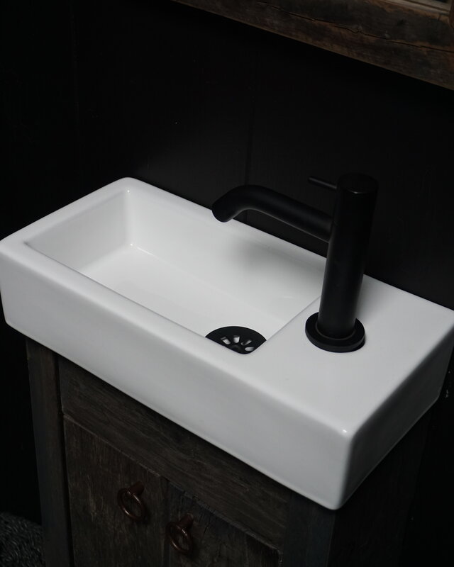 Rene Houtman Toiletmeubel Zwevend Oud Eikenhout +Fontein Keramiek Wit