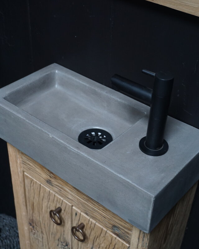 Rene Houtman Toiletmeubel Geschaafd Zwevend Oud Eikenhout - Dark Grey