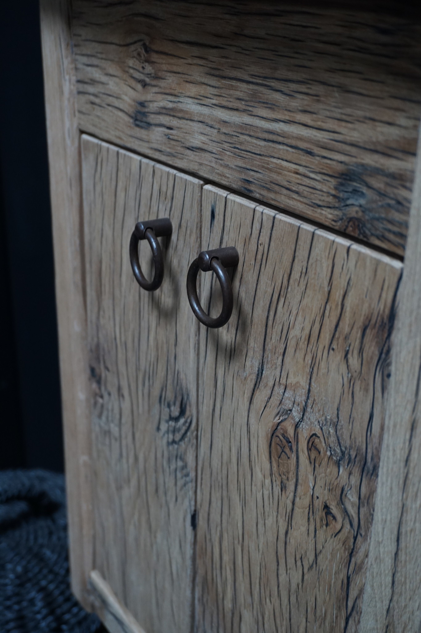Rene Houtman Toiletmeubel Geschaafd Zwevend Oud Eikenhout - Dark Grey
