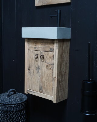 Rene Houtman Toiletmeubel Geschaafd Zwevend Oud Eikenhout