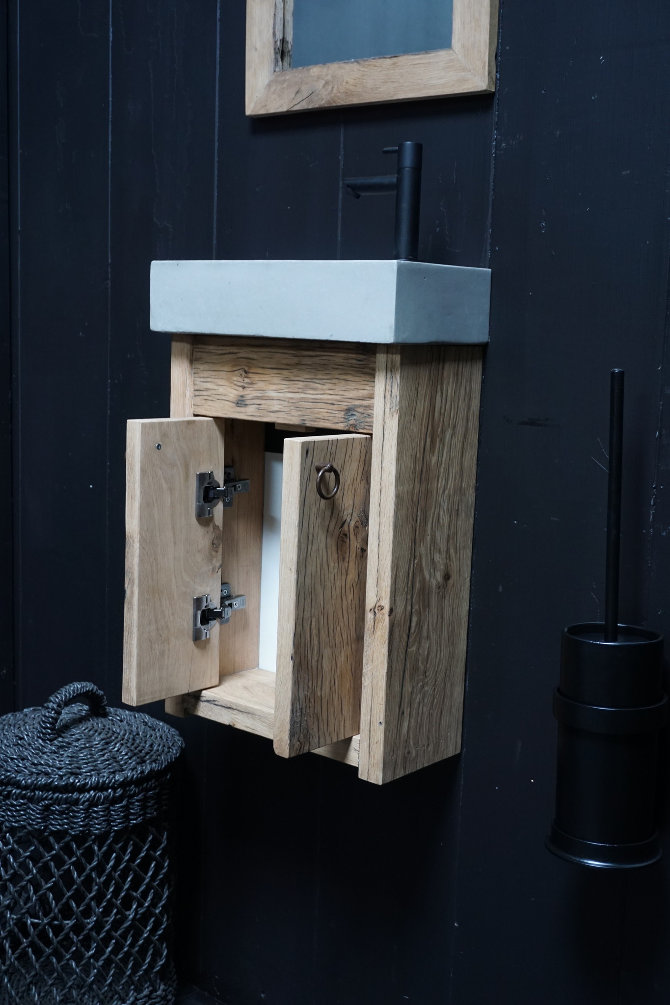 Rene Houtman Toiletmeubel Geschaafd Zwevend Oud Eikenhout - Light Grey