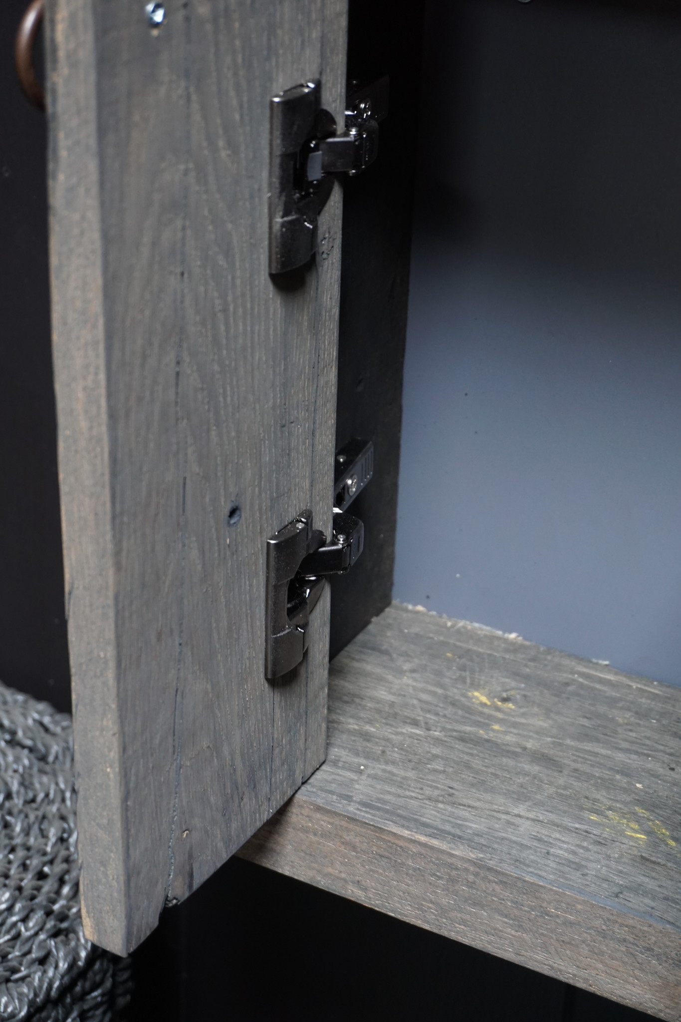 Rene Houtman Toiletmeubel Geschaafd Zwevend Oud Eikenhout - Light Grey
