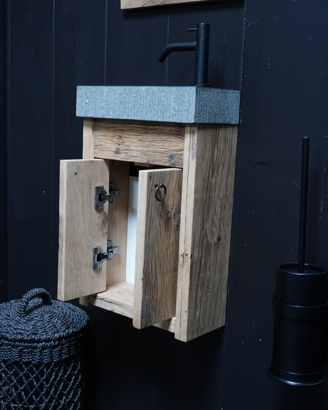 Rene Houtman Toiletmeubel Geschaafd Zwevend Oud Eikenhout - Natuursteen Gefrijnd