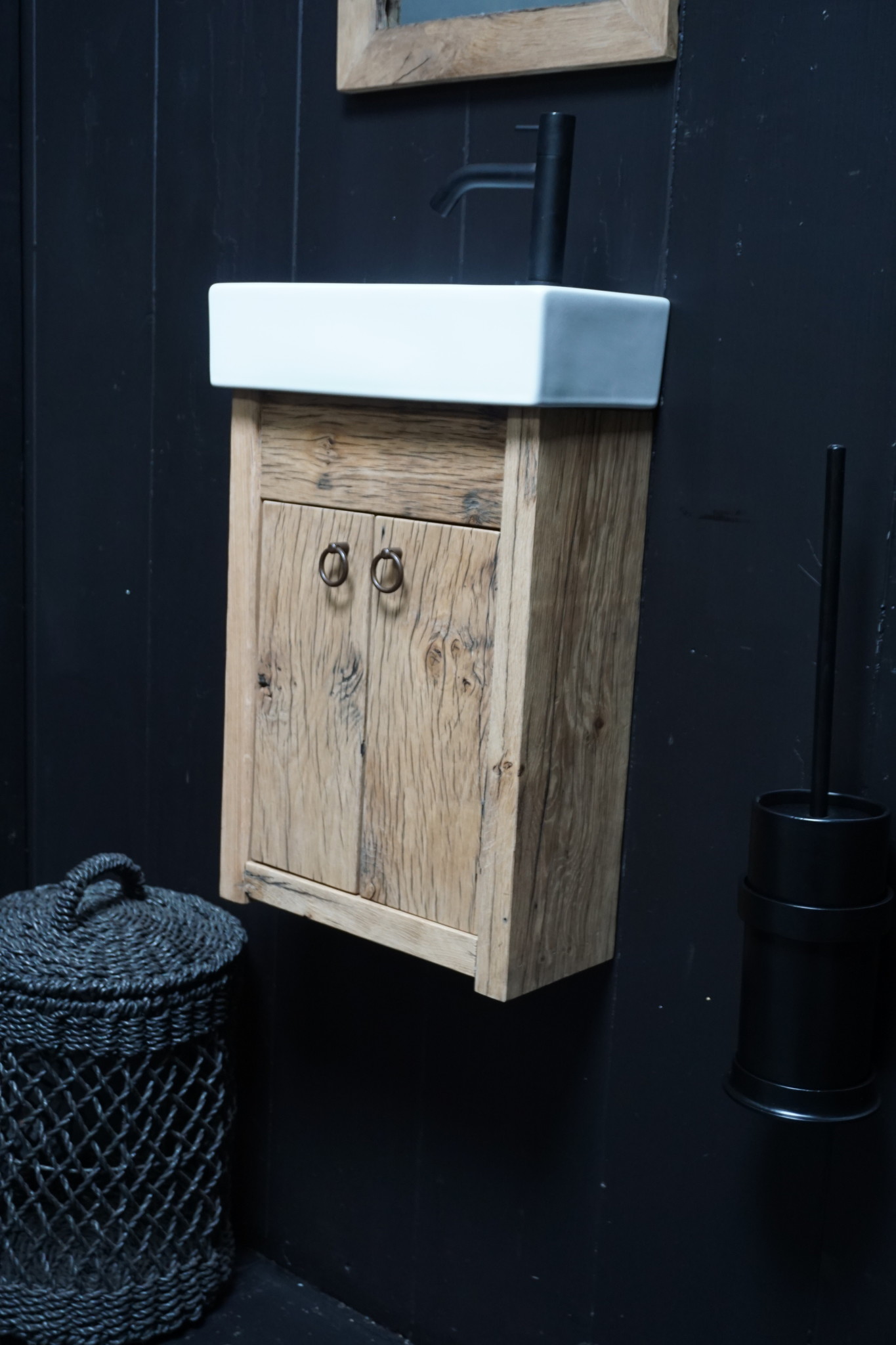 Rene Houtman Toiletmeubel Geschaafd Zwevend Oud Eikenhout - Wit Keramiek