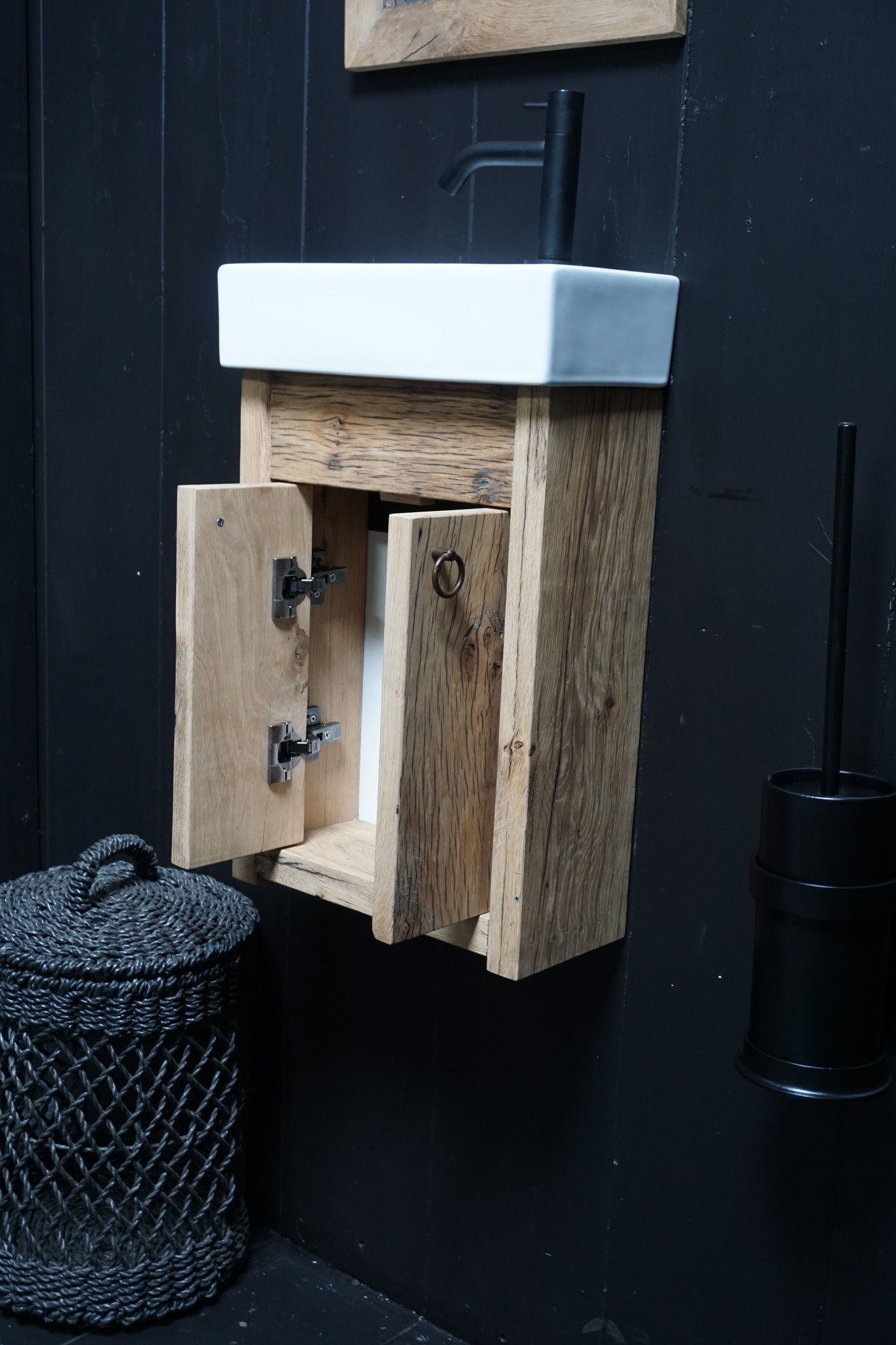 Rene Houtman Toiletmeubel Geschaafd Zwevend Oud Eikenhout - Wit Keramiek