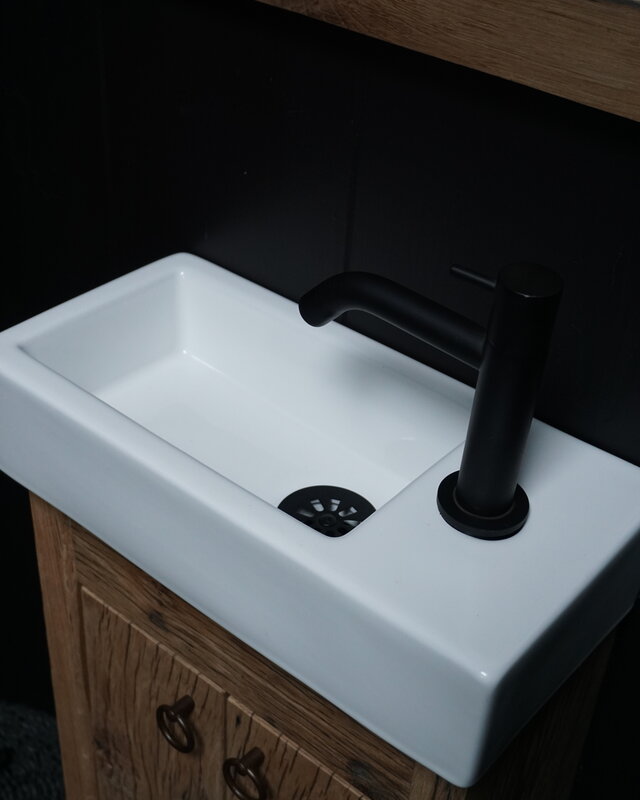 Rene Houtman Toiletmeubel Geschaafd Zwevend Oud Eikenhout - Wit Keramiek