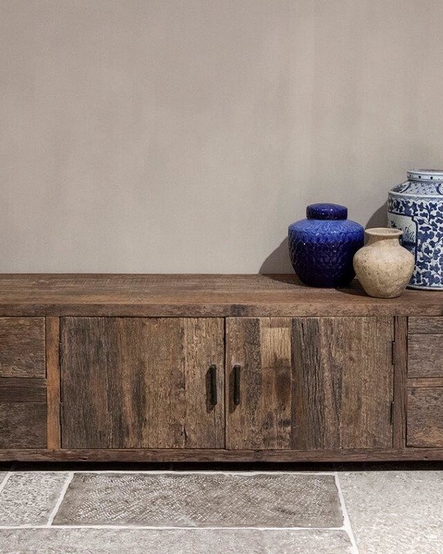 Be-Uniq Tv Dressoir Praag L200xH55xD45 cm Oud Hout