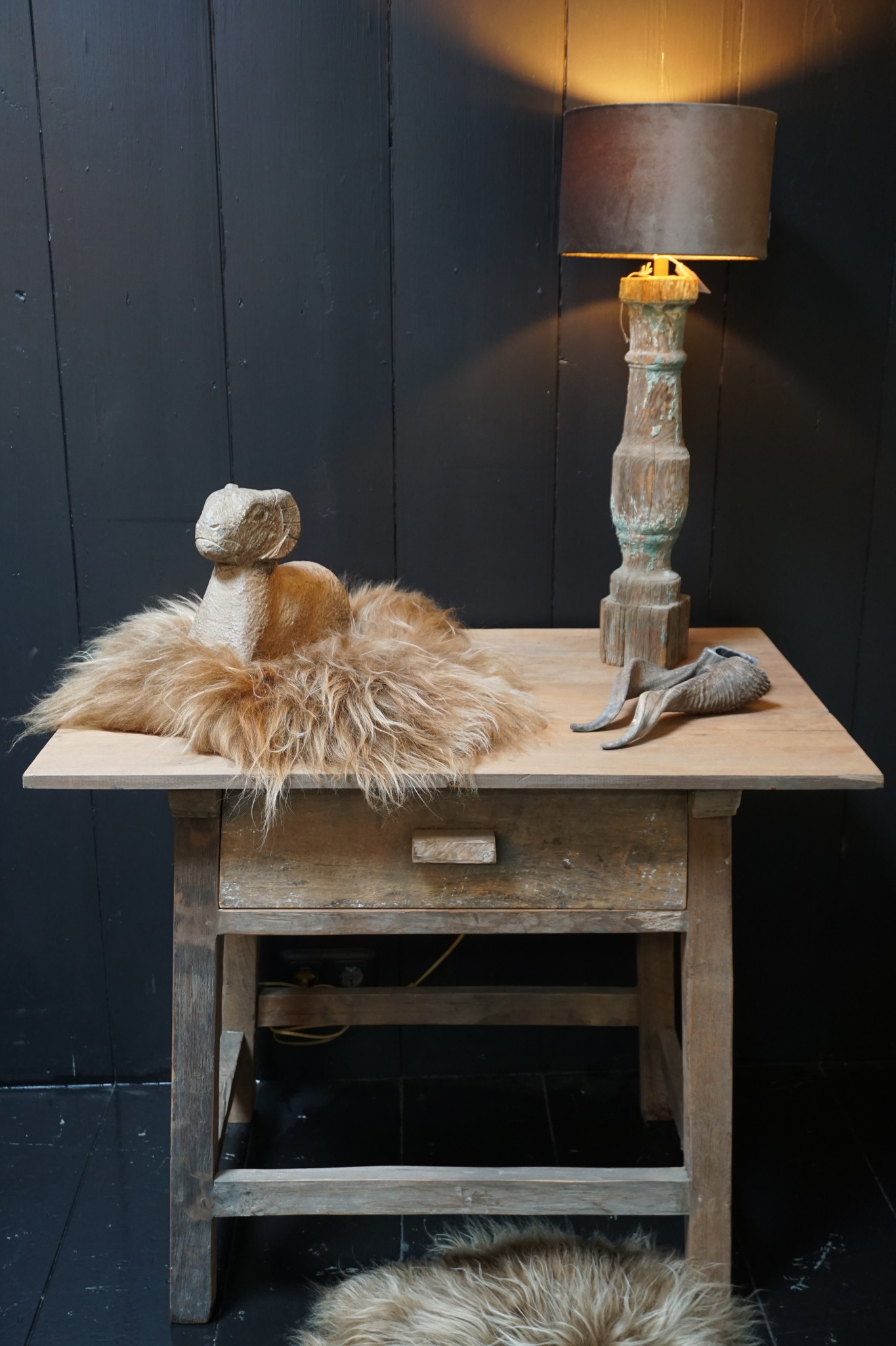 Rene Houtman Sidetable Oud Hout met 1 lade L91 x D60 x H76