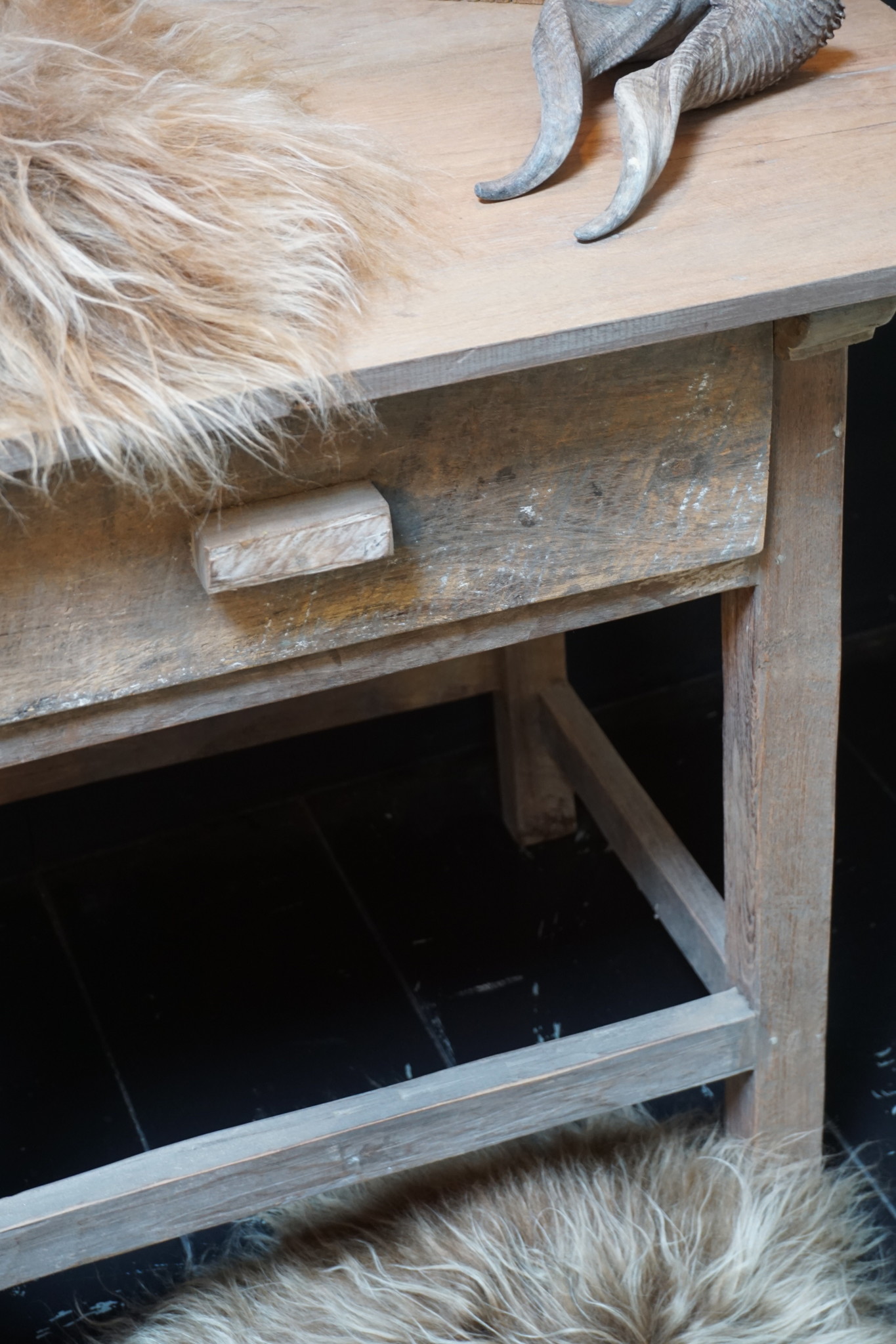 Rene Houtman Sidetable Oud Hout met 1 lade L91 x D60 x H76