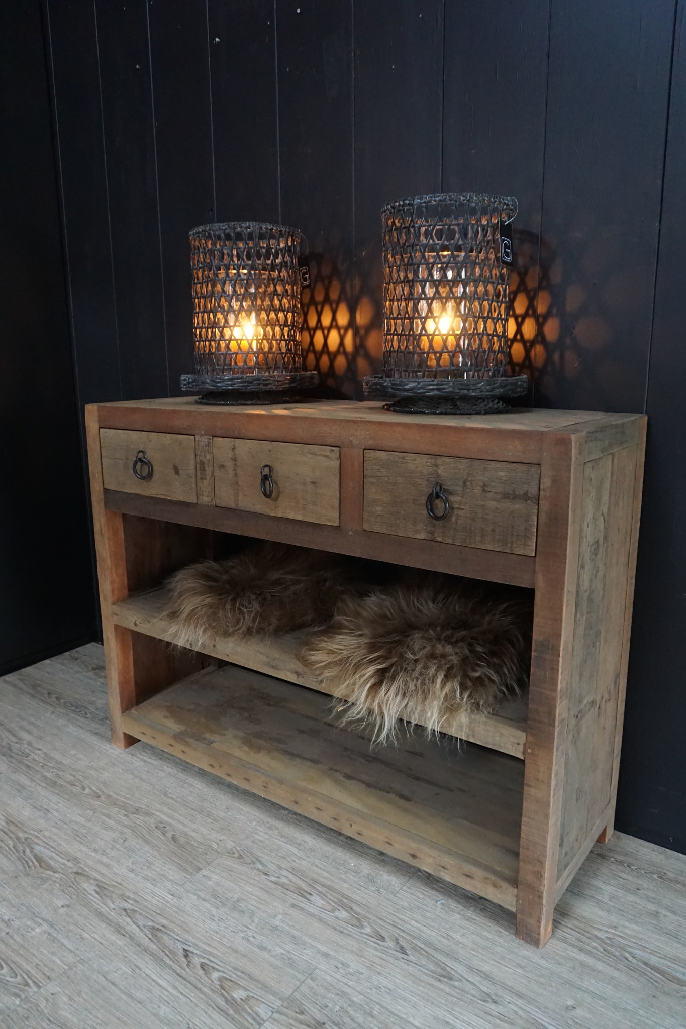 Rene Houtman Sidetable Oud Teak 3-lades L120 x D41 x H90 cm