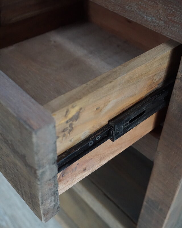 Rene Houtman Sidetable Oud Teak 3-lades L120 x D41 x H90 cm