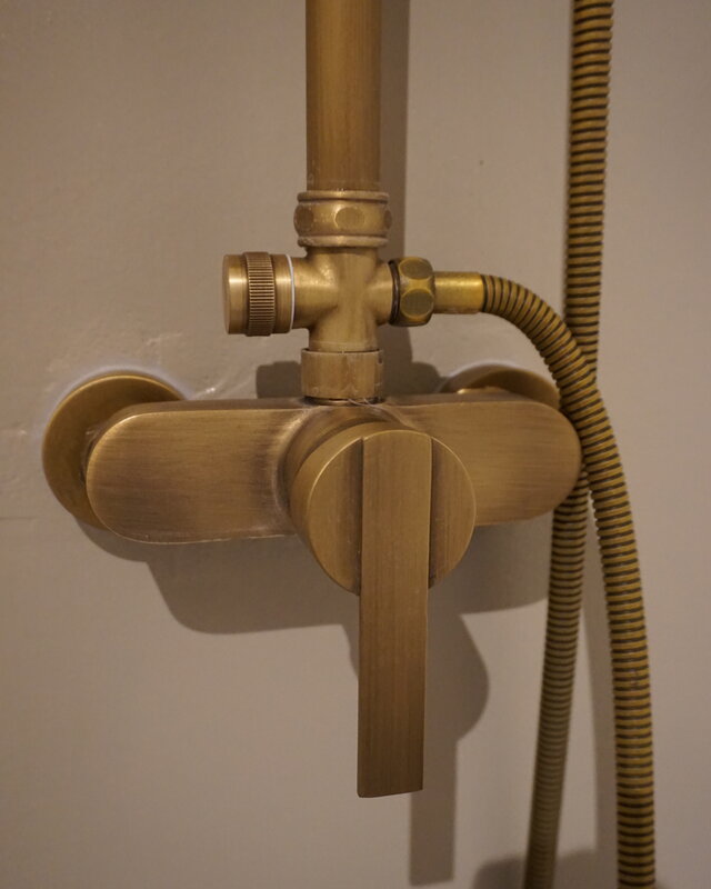 Rene Houtman Antieke Bronzen Opbouwdoucheset