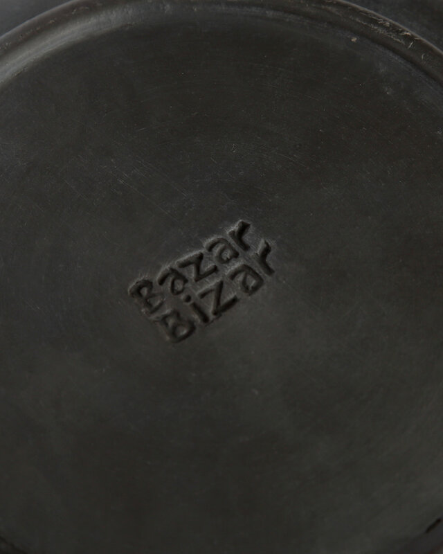 Bazar Bizar The Burned Diep Bord - Zwart - H5 x B22 cm