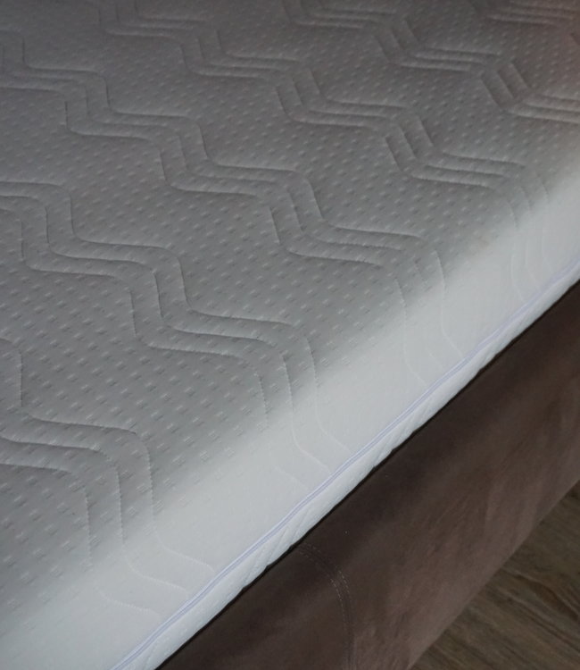 Rene Houtman Darlton Challenger Ledikant Capiton Stof Bruin