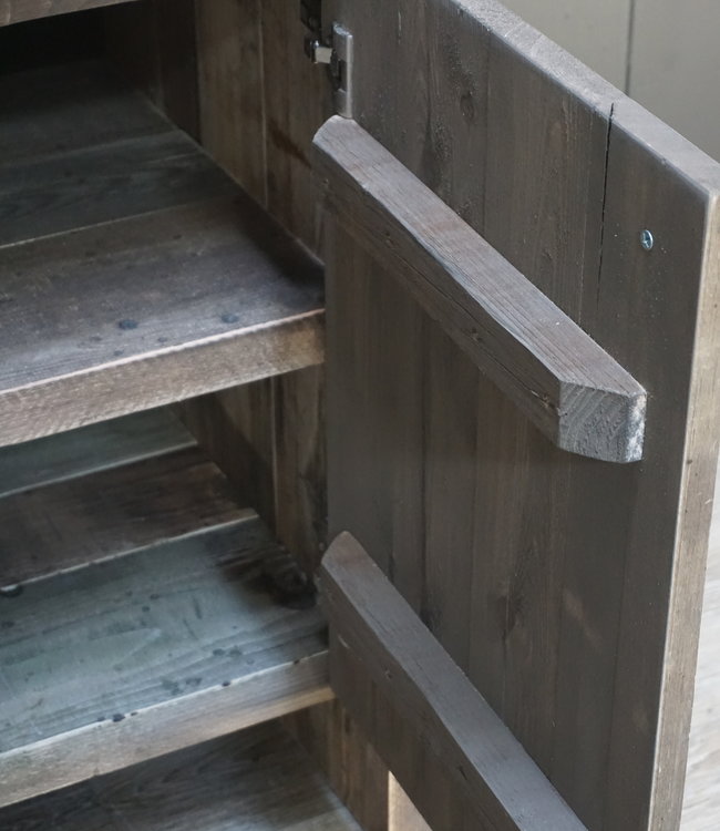 Rene Houtman Tooske Badkamermeubel Wagondelen Hardsteen