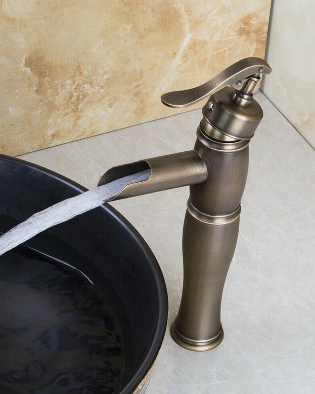 Rene Houtman Bronzen Watervalkraan - Mengbaar - H32 cm