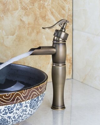 Rene Houtman Bronzen Watervalkraan - Mengbaar - H32 cm