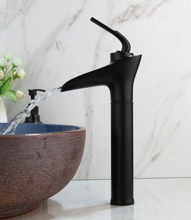 Rene Houtman Zwarte Waterval- Mengkraan - H32 cm