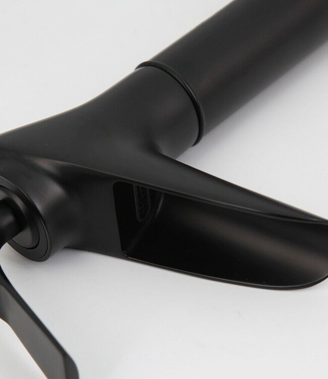 Rene Houtman Zwarte Waterval- Mengkraan - H32 cm