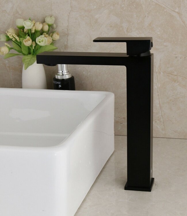 Rene Houtman Hoge Zwarte Mengkraan - H28 cm