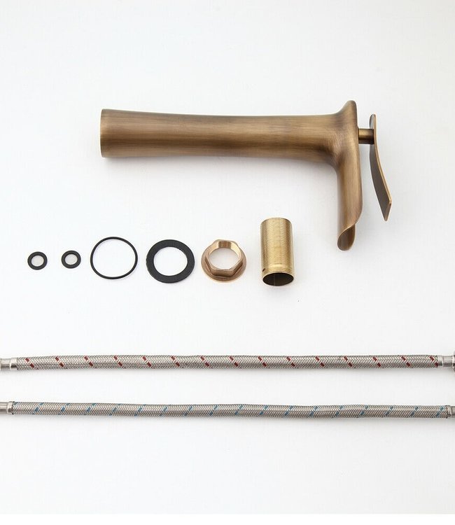 Rene Houtman Hoge Watervalkraan Brons - H27,5 cm