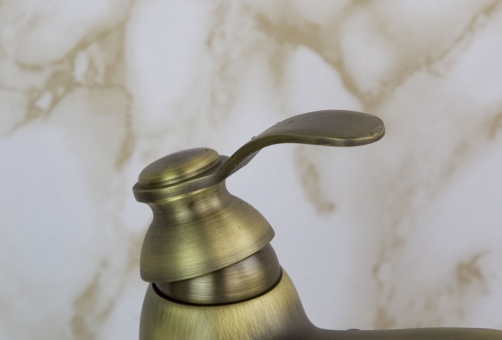Rene Houtman Nostalgische Bronzen Wastafelkraan - H29 cm