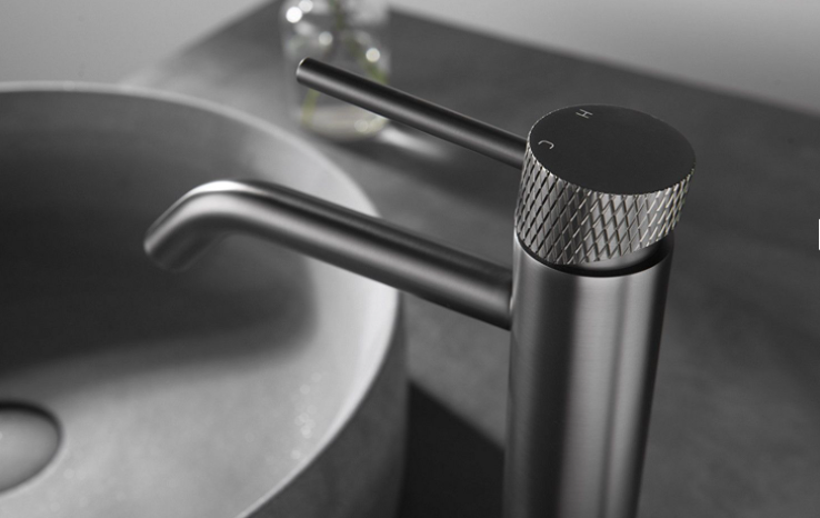 Wiesbaden Wastafelkraan Wiesbaden Ribbd Opbouw XL Hoge Uitloop Gunmetal