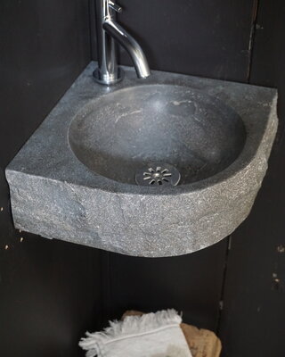 Rene Houtman Leo Set Hoekfontein Natuursteen Gezoet Chroom