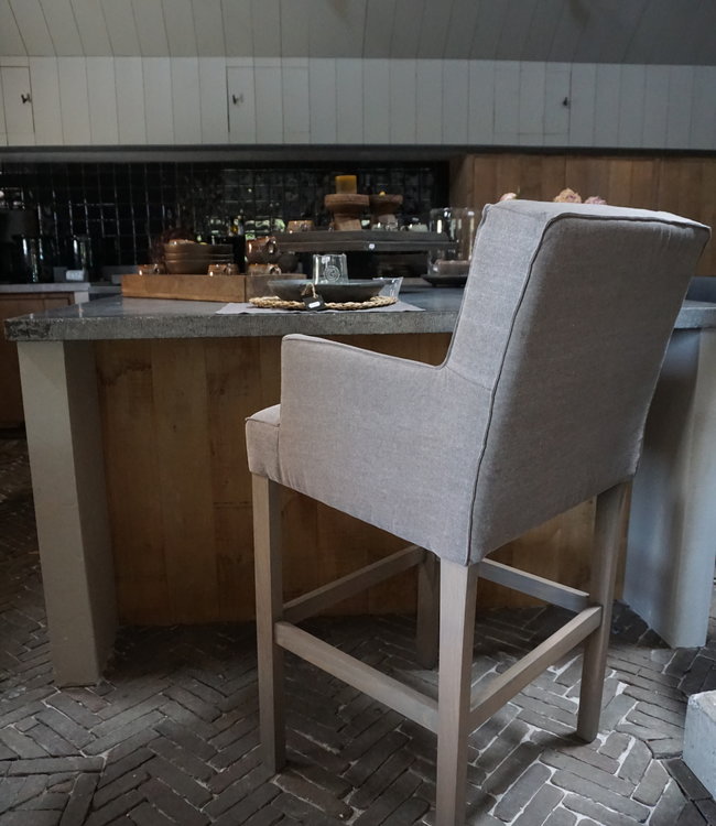 Rene Houtman Barstoel Marit Met Armleuningen