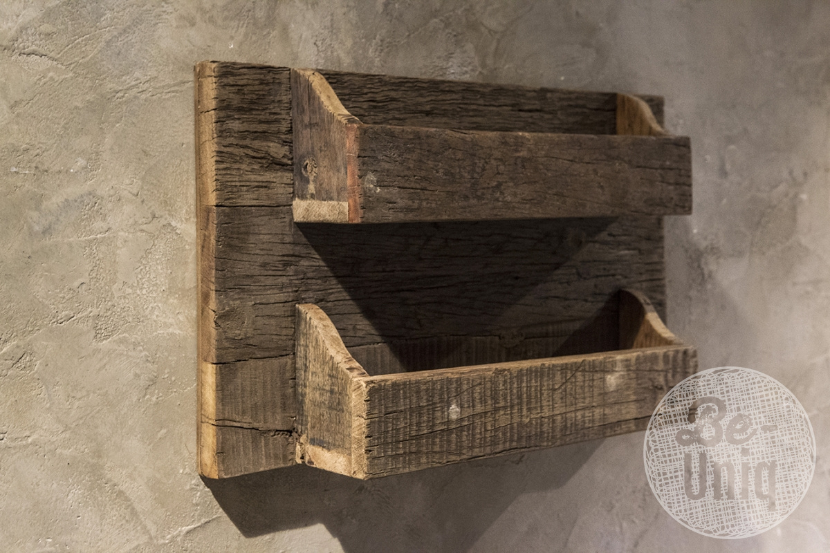 Be-Uniq Wandrek Lucas - Oud Hout - H36 x B60 x D11 cm
