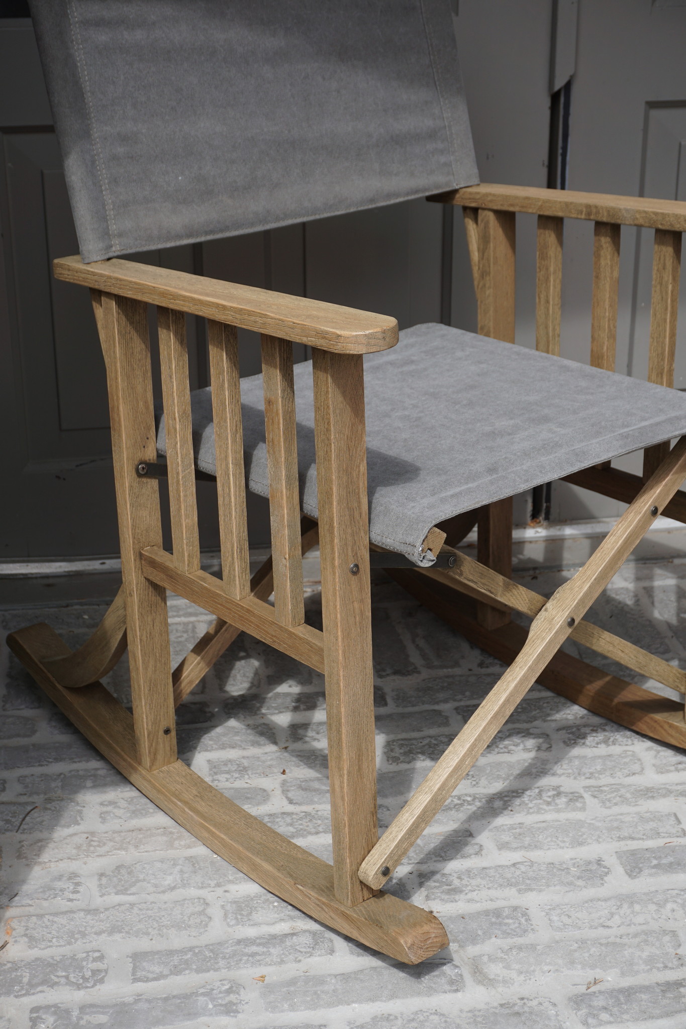 Rene Houtman Schommelstoel Flo donkergrijs Hout 75x60x86