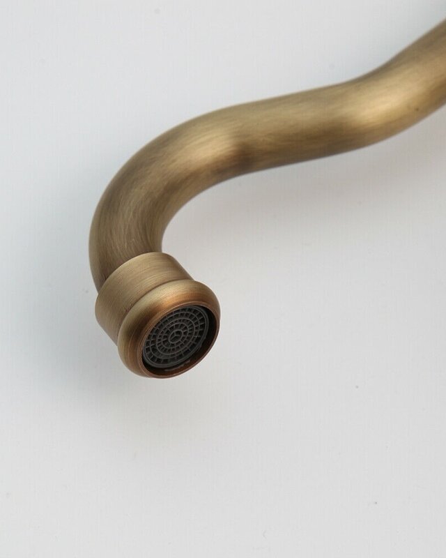 Rene Houtman Nostalgische Bronzen Muurkraan - H17,5 cm