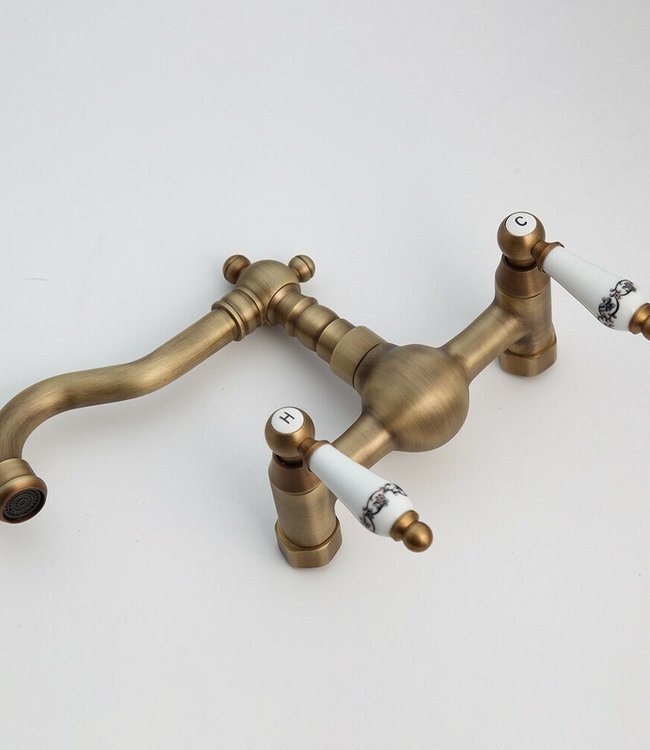 Rene Houtman Nostalgische Bronzen Muurkraan - H17,5 cm