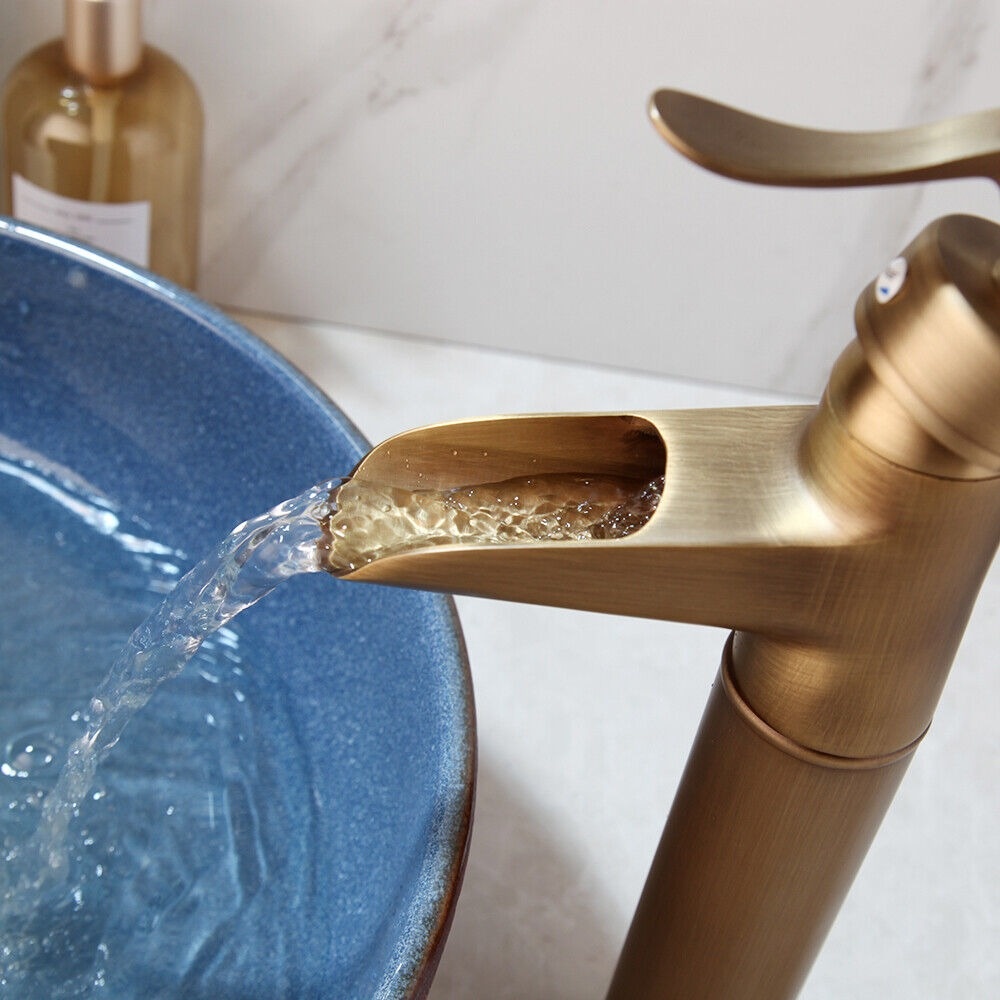 Rene Houtman Bronzen Watervalkraan - Landelijk - 34,5 cm