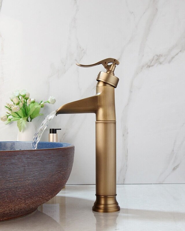 Rene Houtman Bronzen Watervalkraan - Landelijk - 34,5 cm
