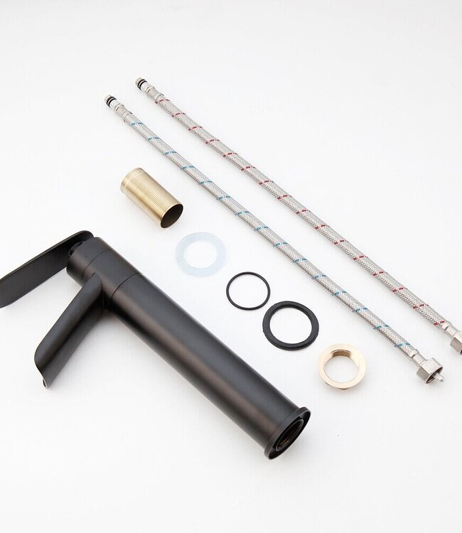 Rene Houtman Zwarte Waterval Mengkraan - H29 cm