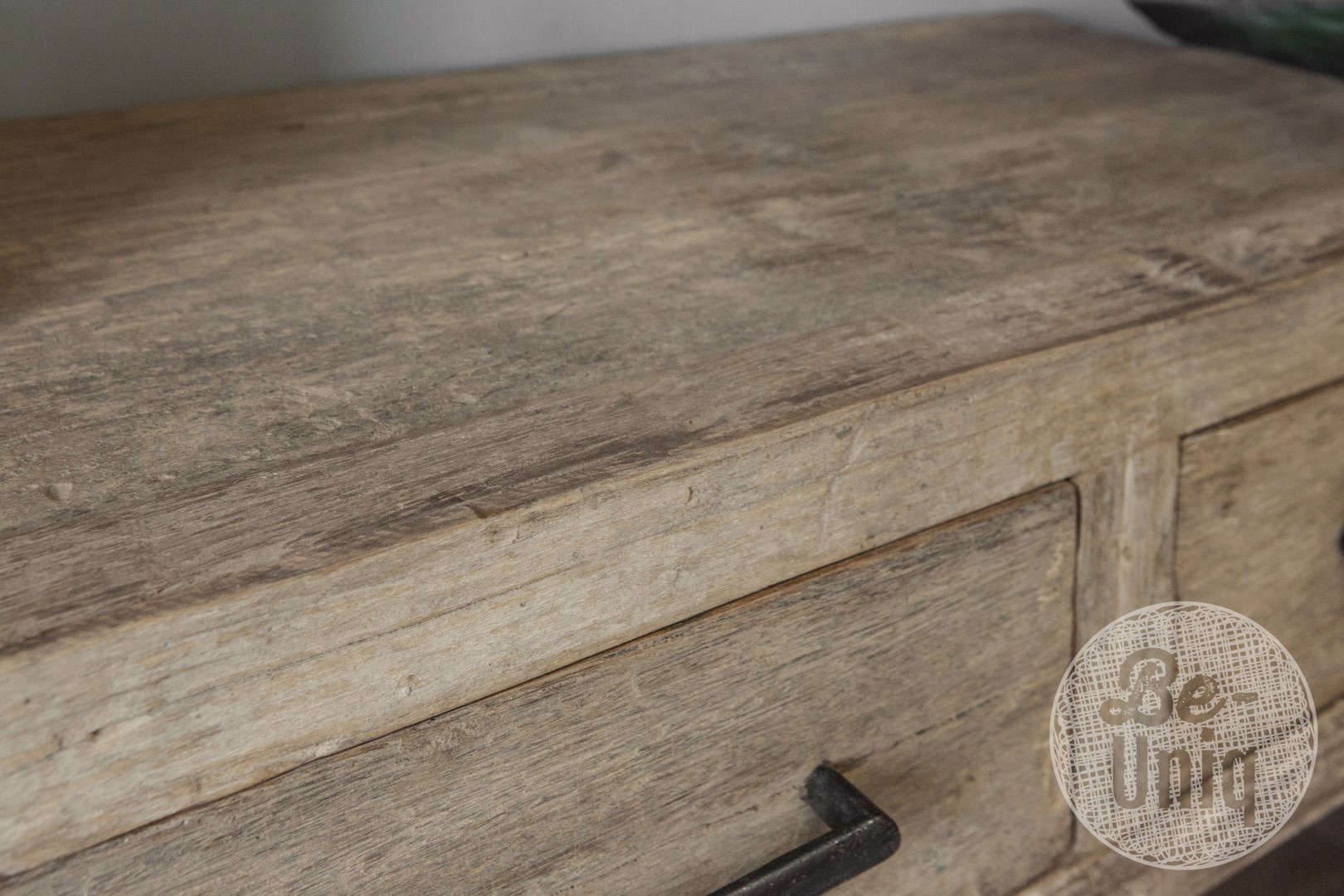Be-Uniq Sidetable Chicago - Oud Hout - L40 x B120 x H90 cm