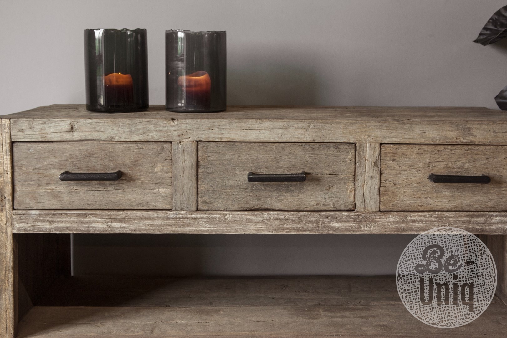 Be-Uniq Sidetable Chicago - Oud Hout - L40 x B120 x H90 cm